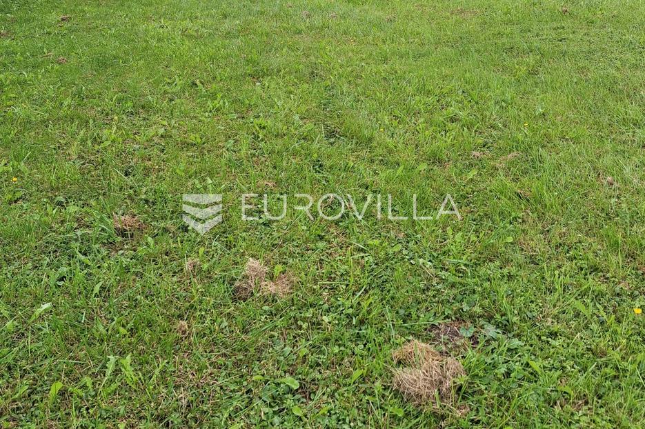 Grundstück Zu verkaufen -  Karlovac