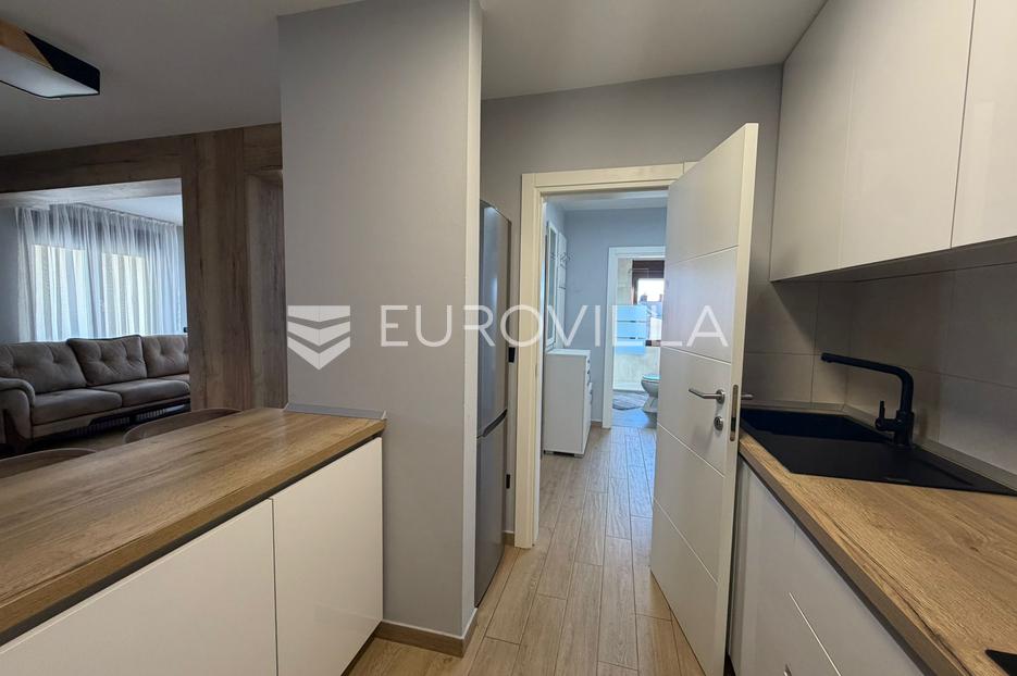 Flat For sale - Osječko-baranjska Đakovo