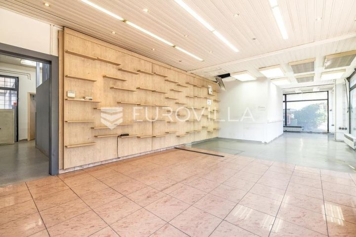 Poslovni prostori na predaj 241 m² – Trešnjevka