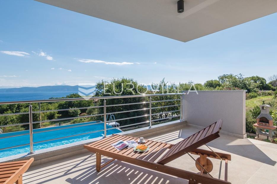 Casa In vendita -  Raša
