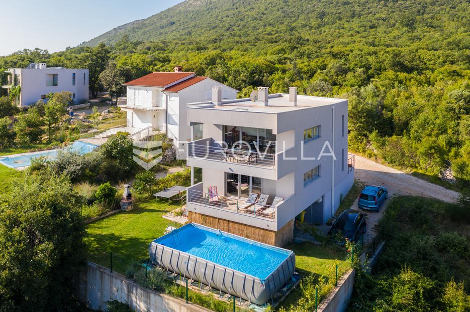Casa In vendita -  Raša