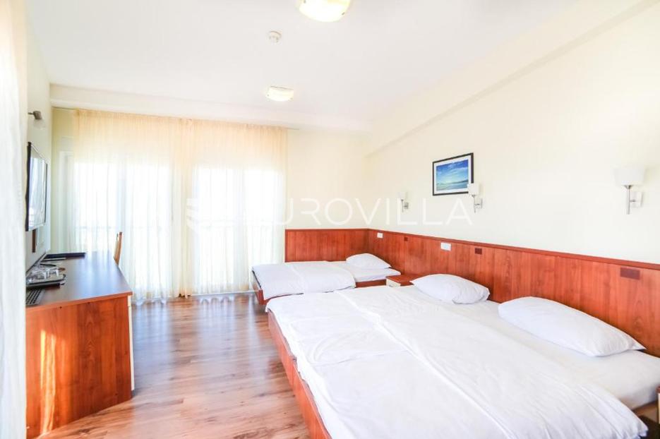 Hotel Na sprzedaż -  Opuzen