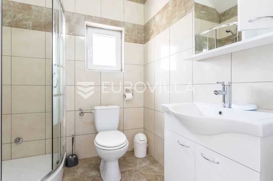 Haus Zu verkaufen - Ličko-senjska Novalja