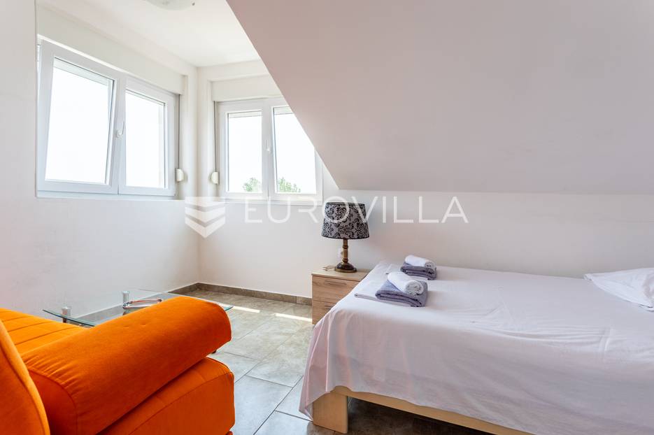 Haus Zu verkaufen - Ličko-senjska Novalja