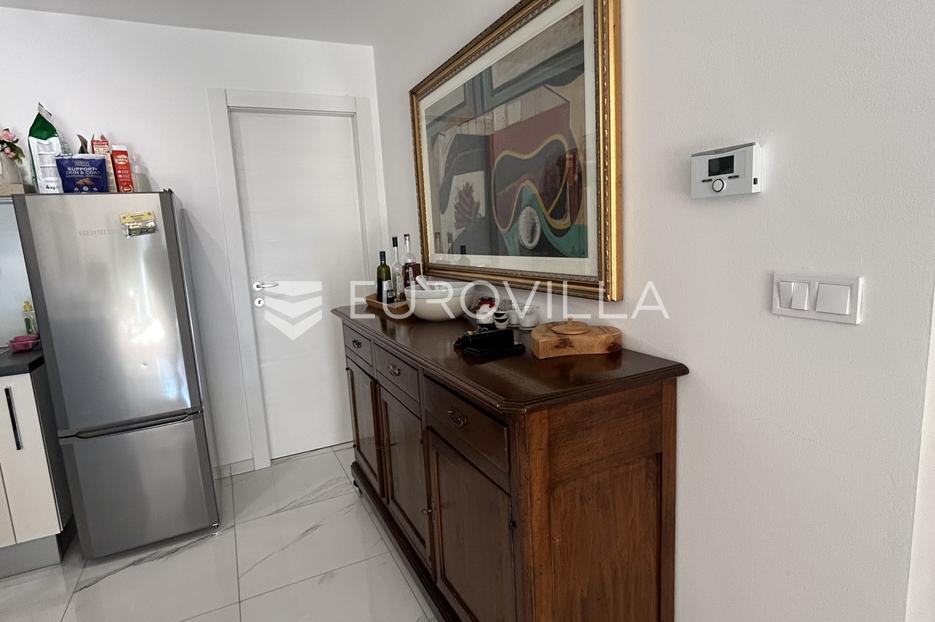 Apartment Zu verkaufen -  Pula