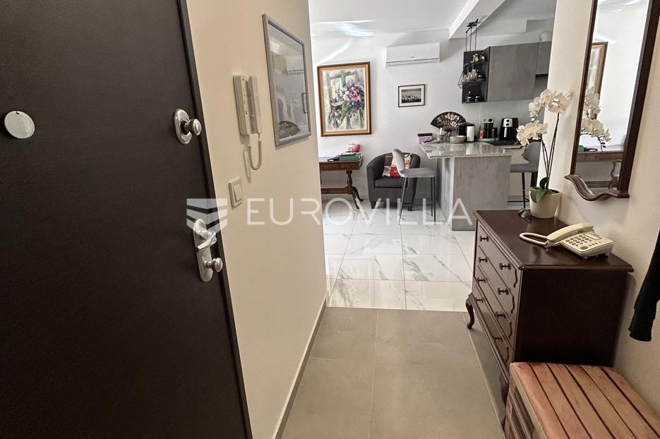Apartment Zu verkaufen -  Pula