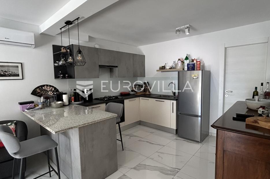 Apartment Zu verkaufen -  Pula
