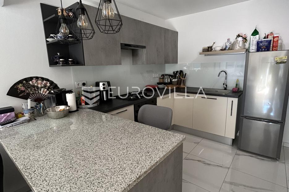Apartment Zu verkaufen -  Pula