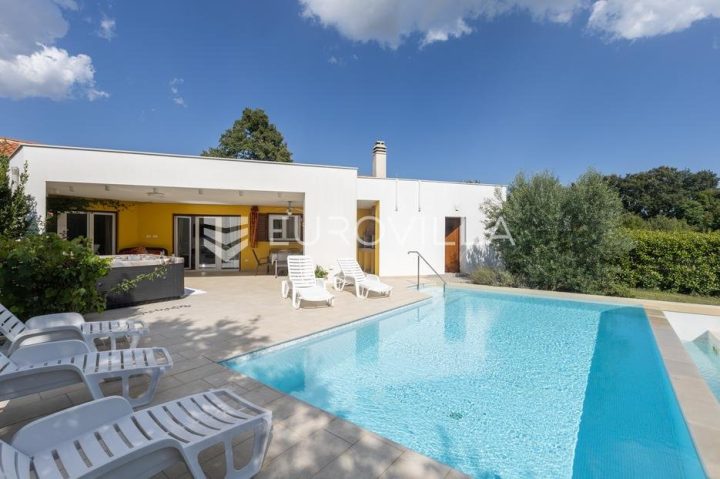 Maison à vendre 180 m² – Svetvinčenat