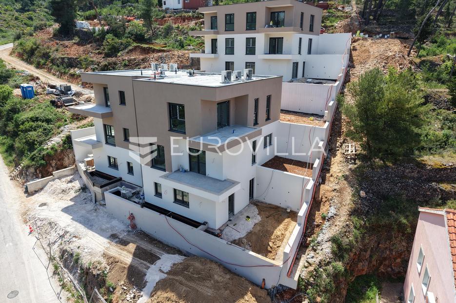 Apartmán Na predaj - Splitsko-dalmatinska Jelsa - foto 1/22