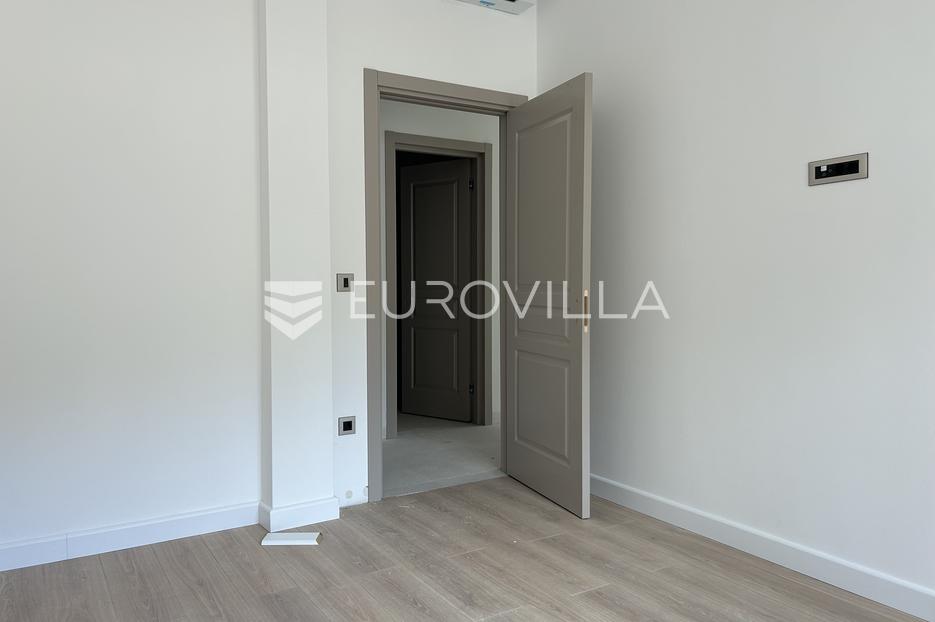 Apartmán Na predaj - Splitsko-dalmatinska Jelsa