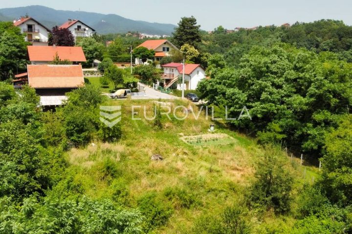 Pozemek na prodej 680 m² – Kustošija