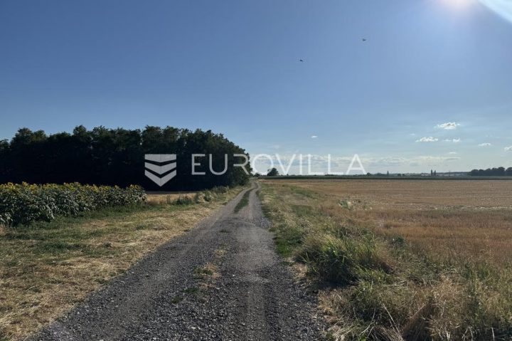 Pozemek Na prodej - Vukovarsko-srijemska Ivankovo - foto 3/3