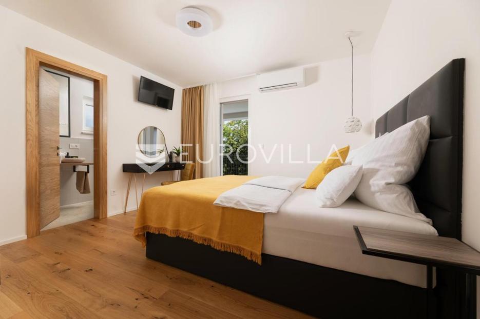 Casa In vendita -  Krk