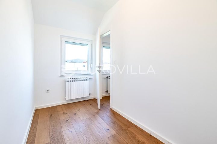 Appartement À louer - Grad Zagreb Stenjevec - foto 4/4