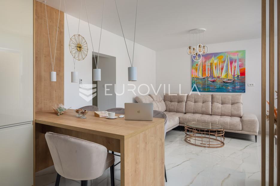 Apartmán Na predaj - Splitsko-dalmatinska Marina - foto 2/14