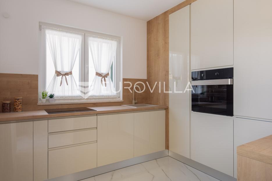 Apartmán Na predaj - Splitsko-dalmatinska Marina