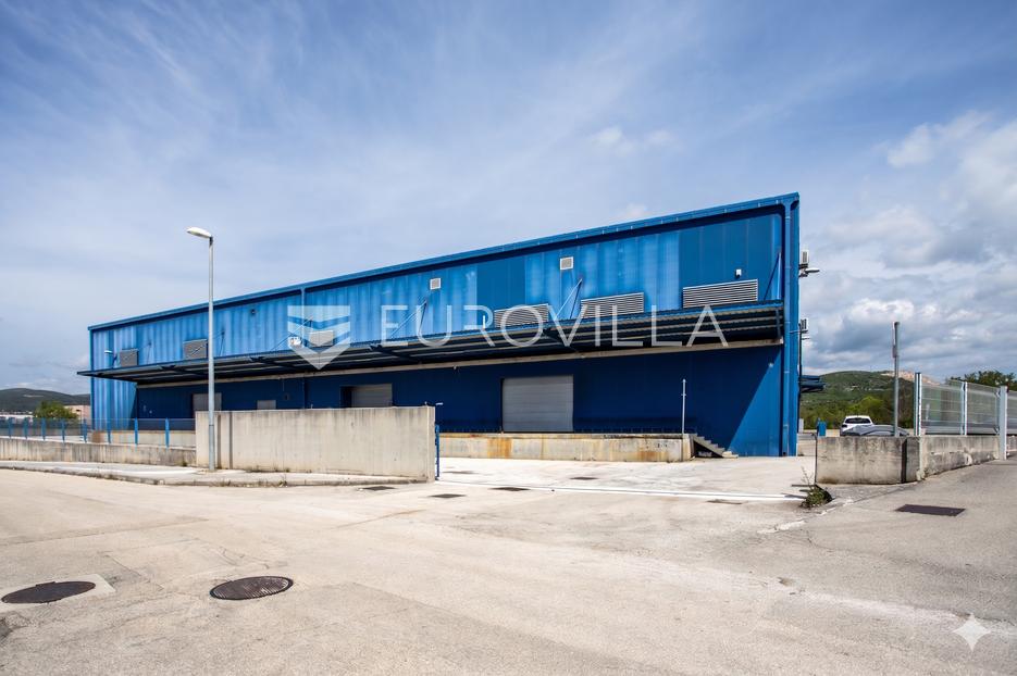 Locaux commerciaux À vendre -  Dugopolje