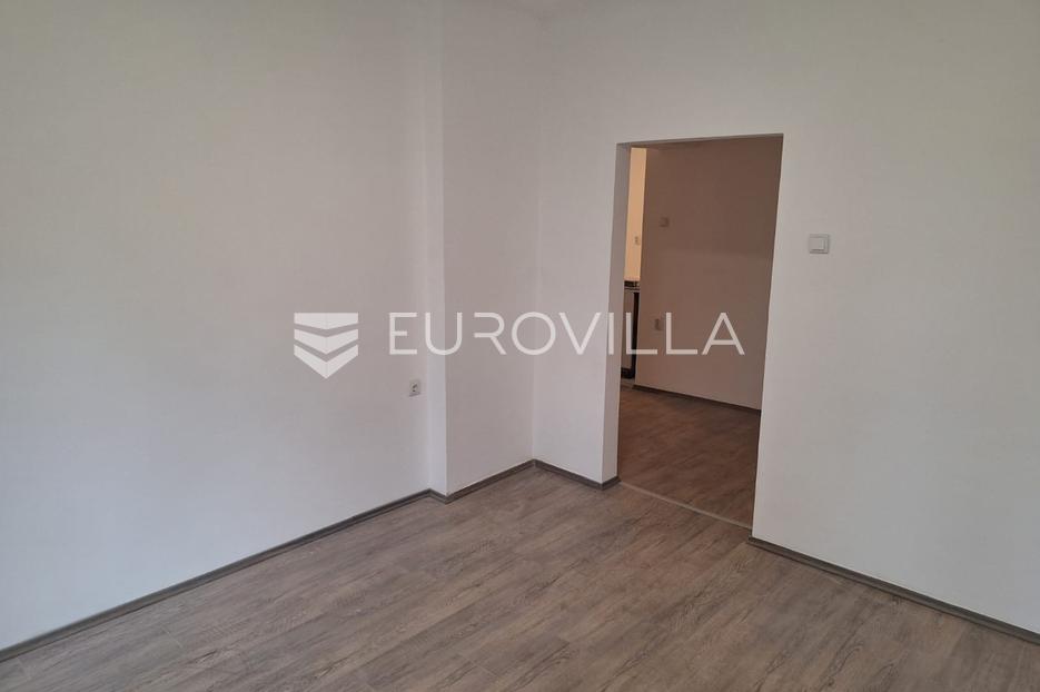 Apartmán Na predaj -  Karlovac