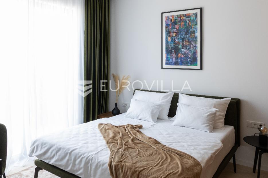 House For sale -  Tkon