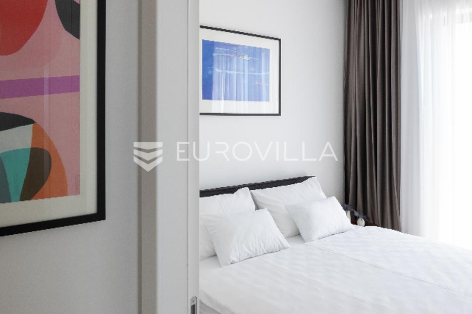 House For sale -  Tkon