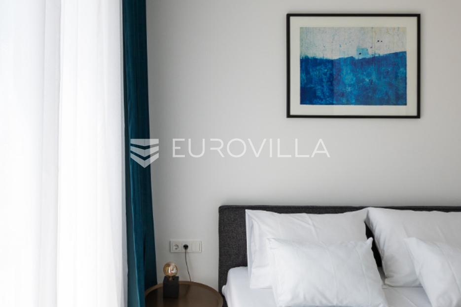 House For sale -  Tkon