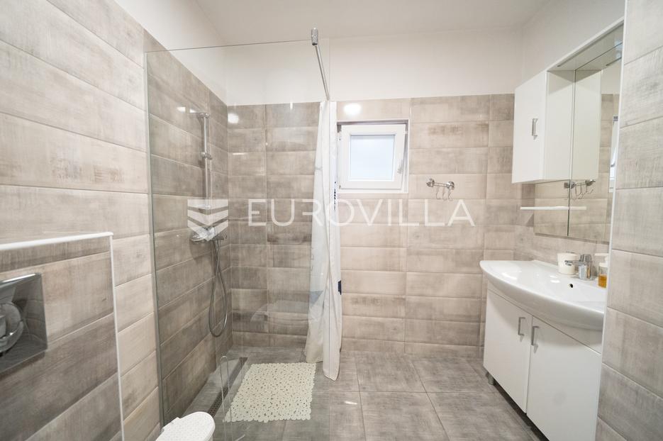 Apartmán Na prodej -  Tisno