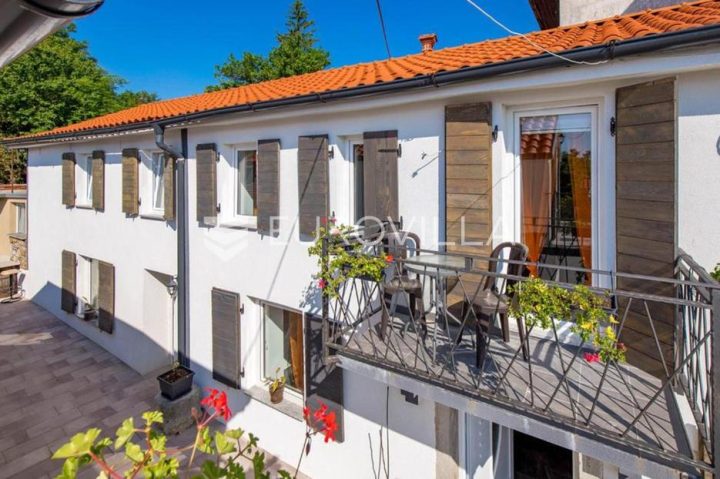 Casa in vendita 310 m² – Jurdani
