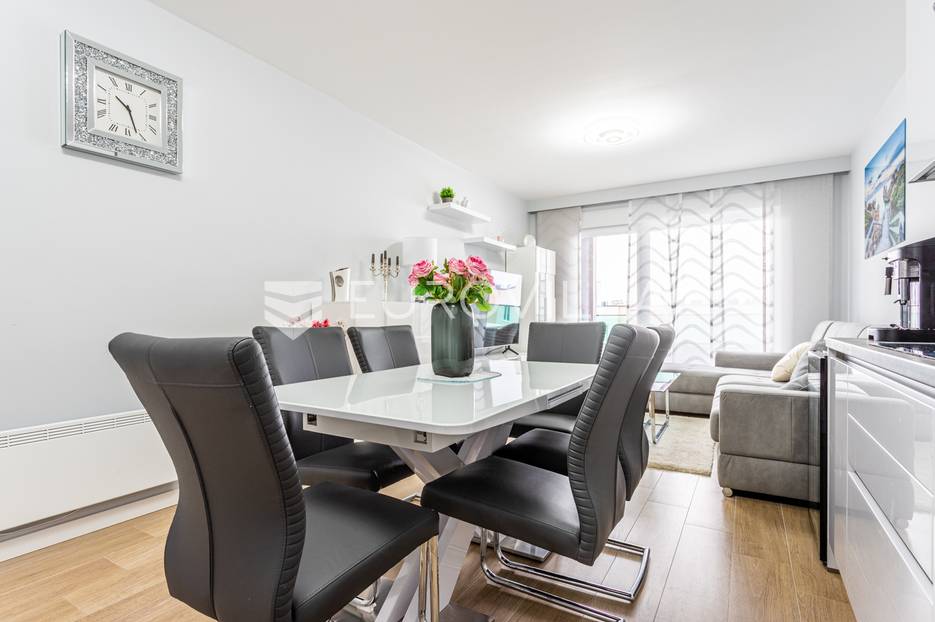Flat For sale - Splitsko-dalmatinska Makarska