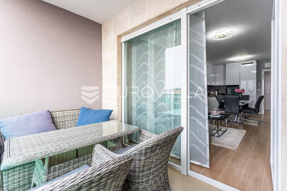 Flat For sale - Splitsko-dalmatinska Makarska