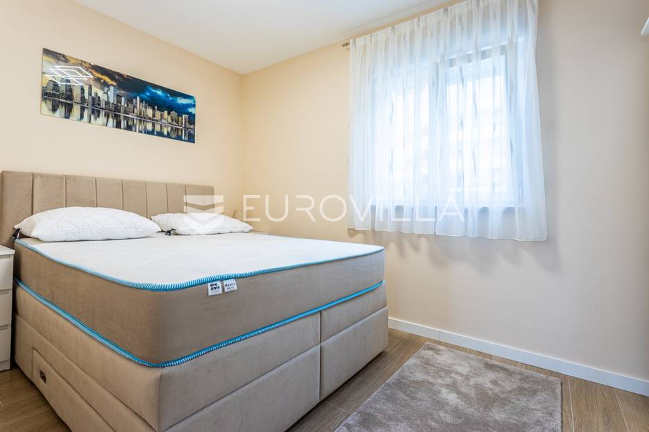 Flat For sale - Splitsko-dalmatinska Makarska