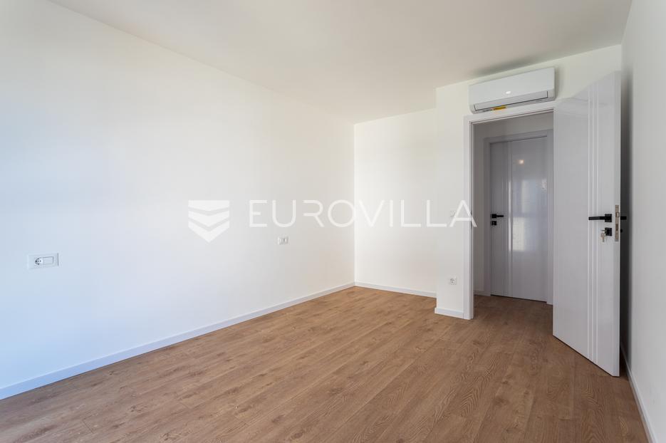 Flat For sale - Splitsko-dalmatinska Makarska