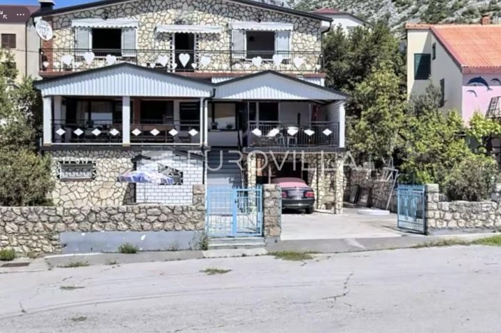 House for sale 450 m² – Karlobag