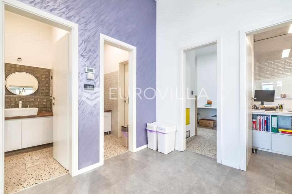 Poslovni prostor Na prodaju -  Stenjevec