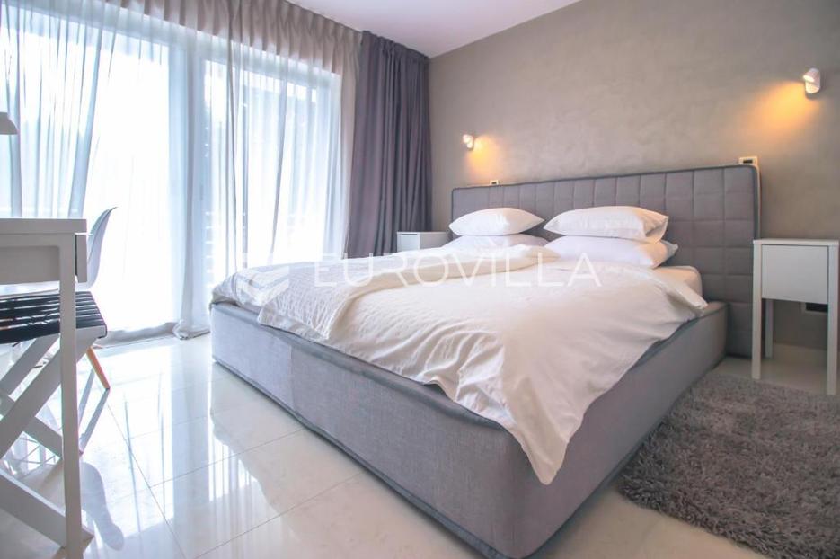 Maison À vendre -  Rovinj
