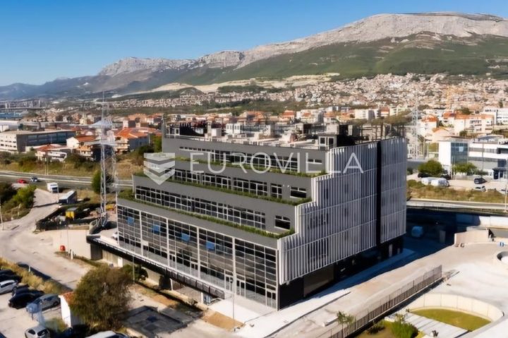 Poslovni prostor Za najam - Splitsko-dalmatinska Split - foto 2/14