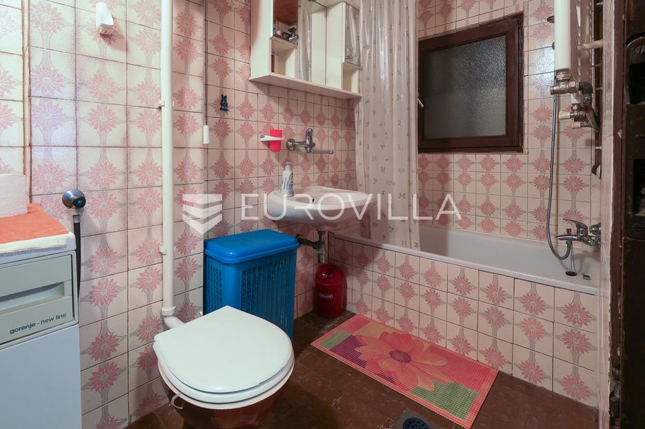 Maison À vendre -  Slavonski Brod