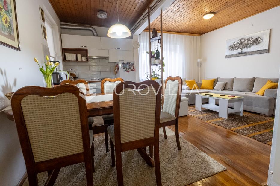 Maison À vendre -  Slavonski Brod