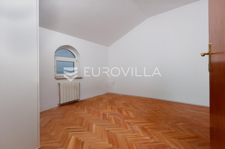 Apartmán Na predaj -  Kostrena