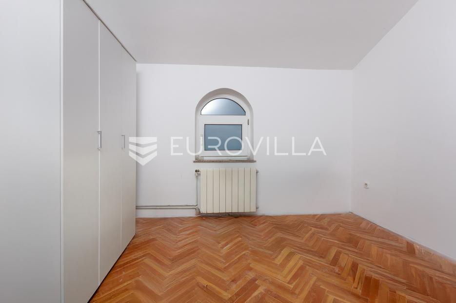 Apartmán Na predaj -  Kostrena