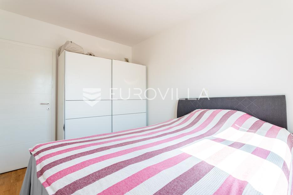 Apartment Zu verkaufen -  Solin