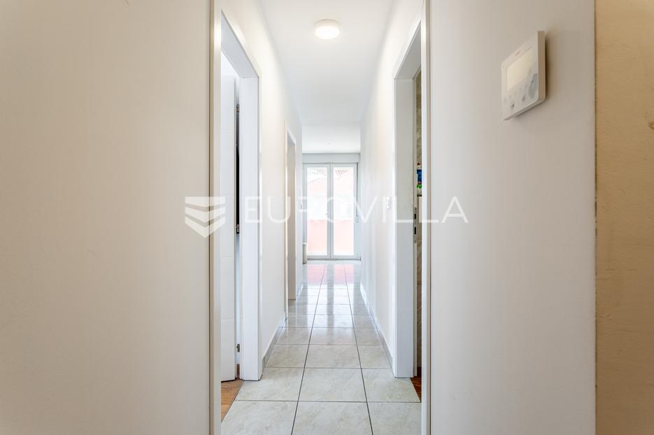 Apartment Zu verkaufen -  Solin