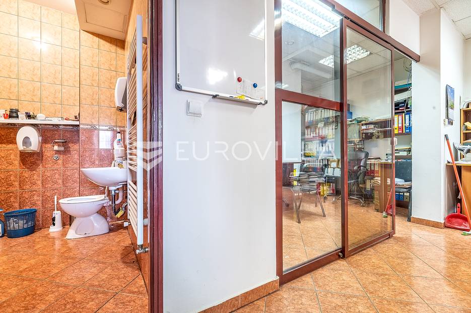 Business premises For sale -  Donja Dubrava