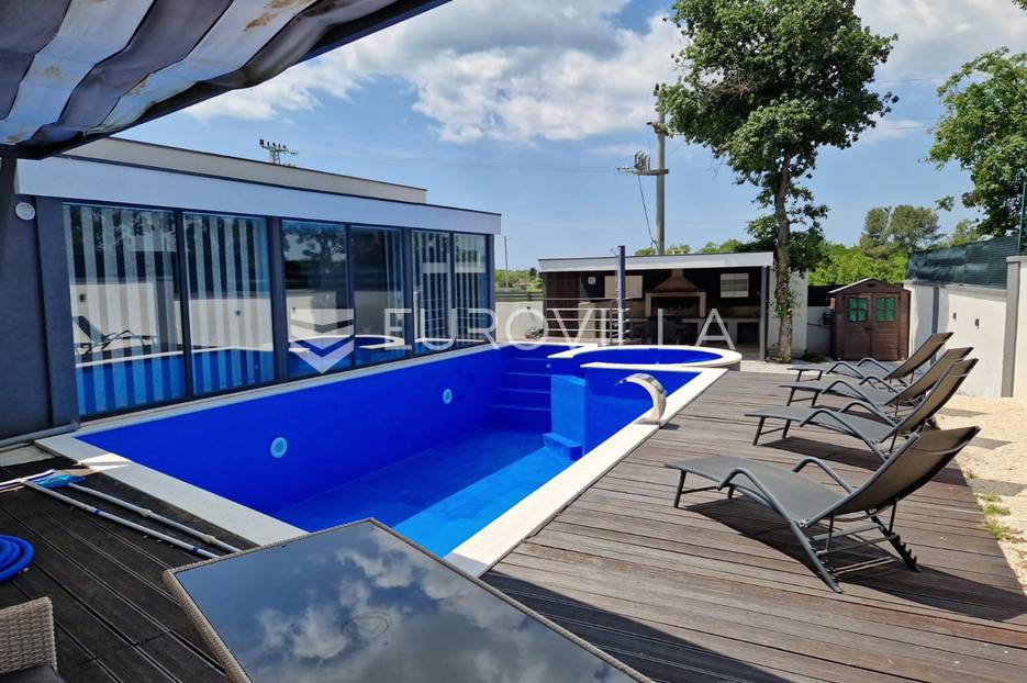 Haus Zu verkaufen - Istarska Svetvinčenat - foto 1/30