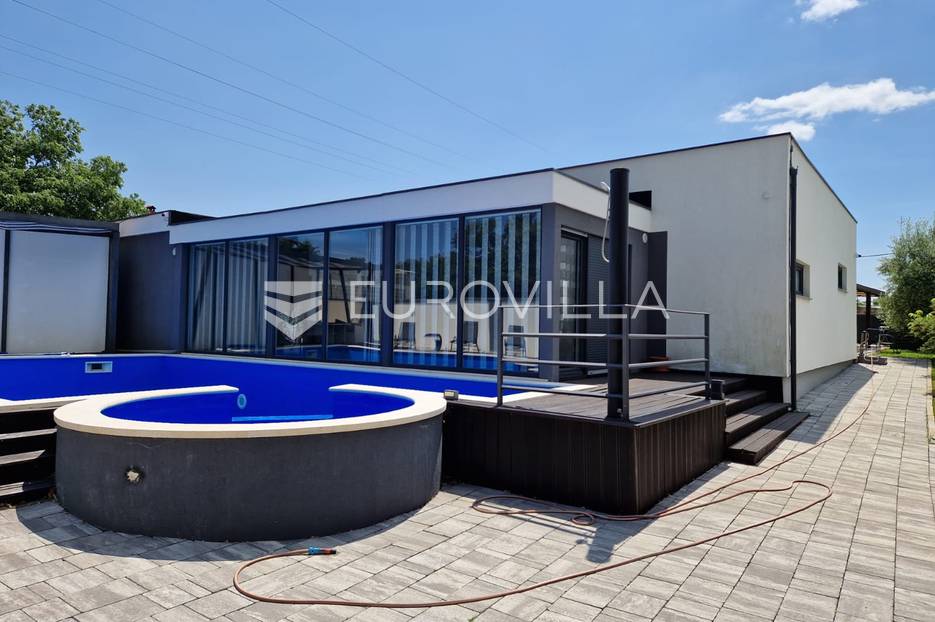 Haus Zu verkaufen - Istarska Svetvinčenat