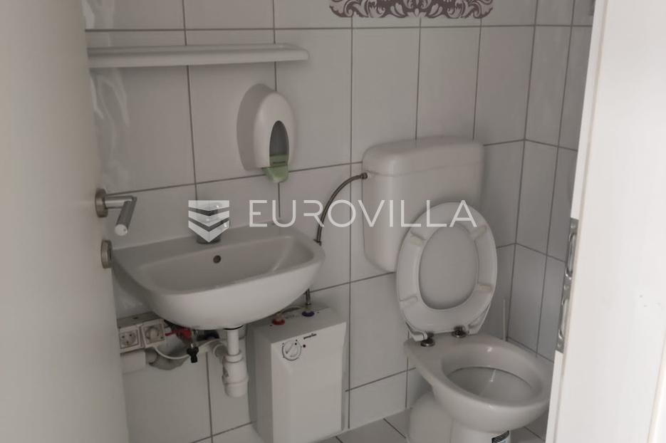 Business premises For rent - Požeško-slavonska Požega