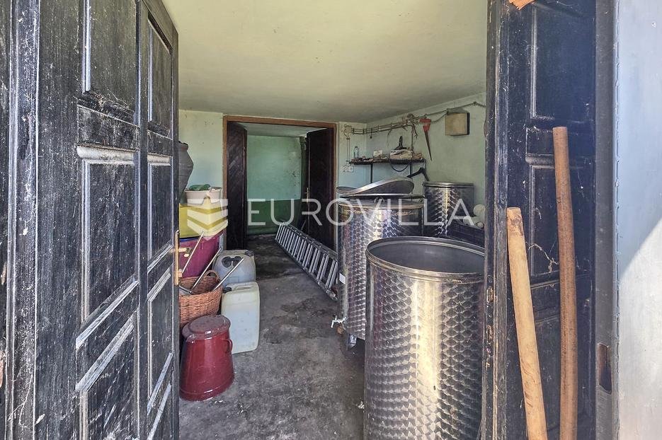 House For sale - Grad Zagreb Gornja Dubrava