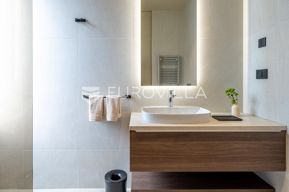 Casa In vendita -  Kaštelir-Labinci