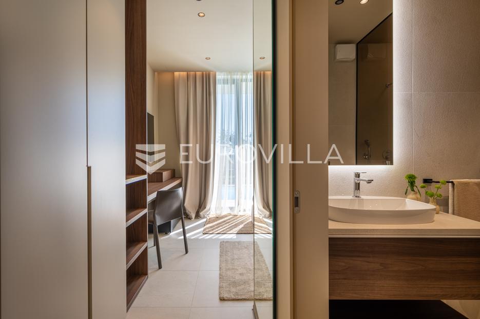 Casa In vendita -  Kaštelir-Labinci