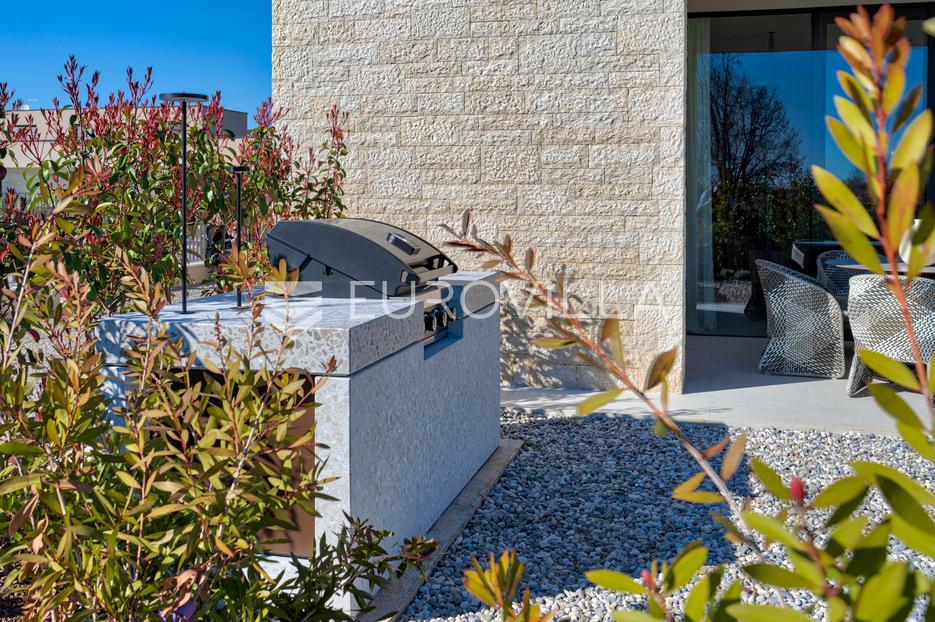 Casa In vendita -  Kaštelir-Labinci